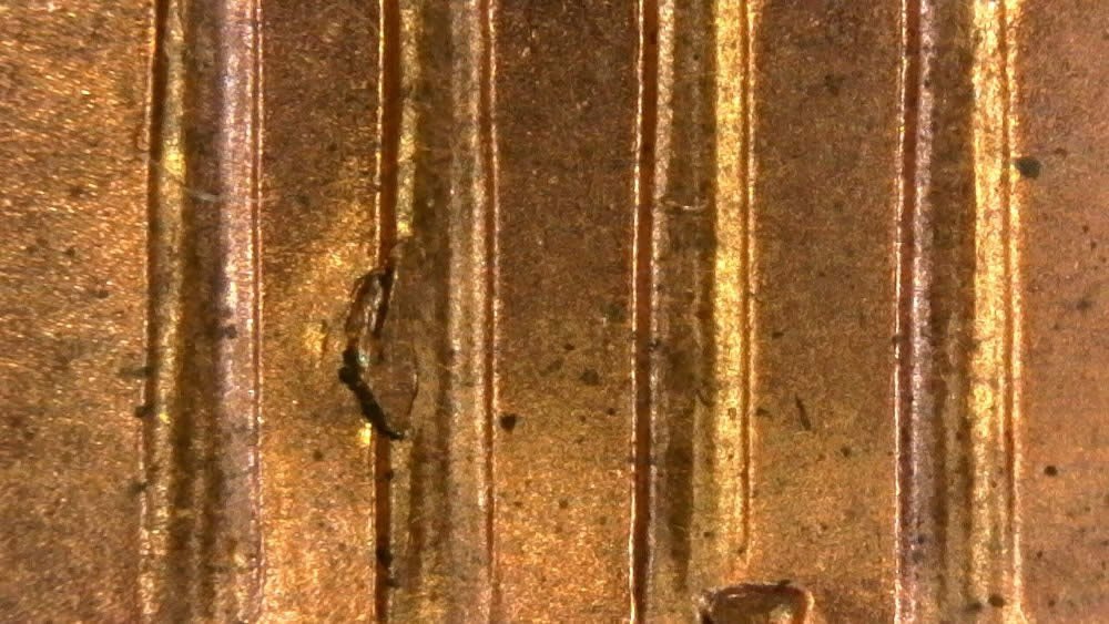 2002-P-Lincoln-Memorial-Cent-With-Good-Sized-Die-Chip-On-2nd-Column